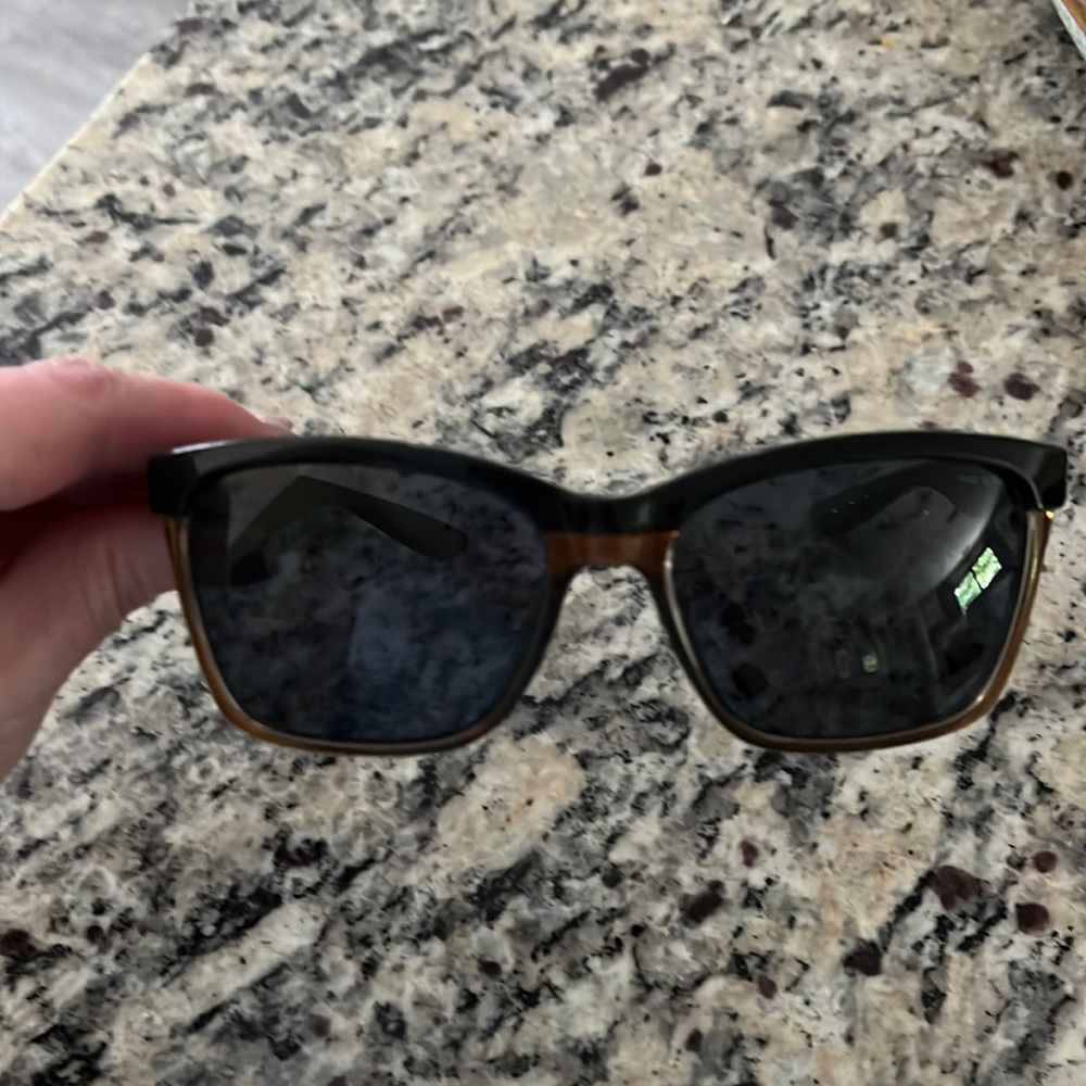 Costa Sunglasses polarize